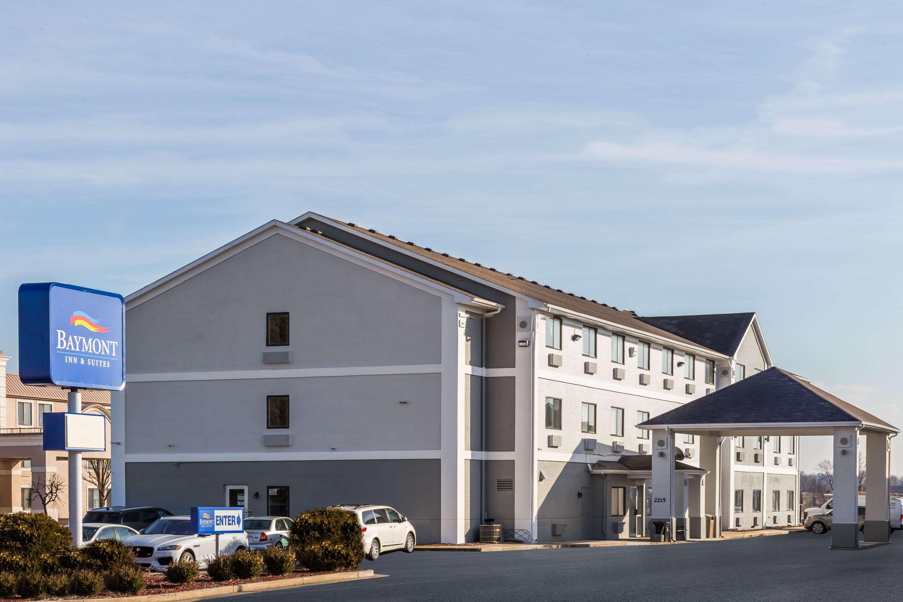 Baymont By Wyndham Anderson Hotel Exterior photo